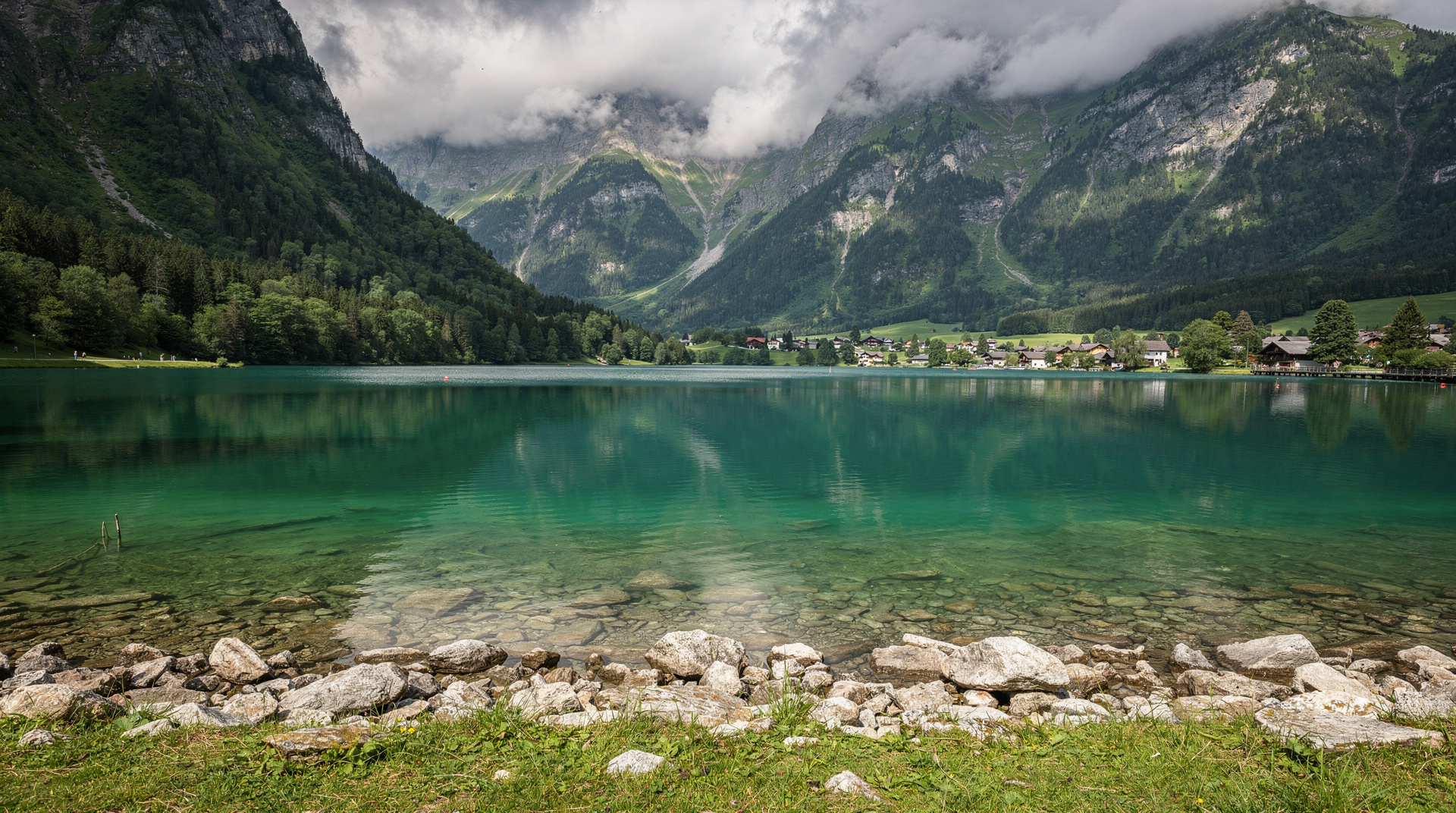 Four days lake-hopping through the Salzkammergut — Four days drifting between Salzkammergut lakes — including why Hallstatt gets al