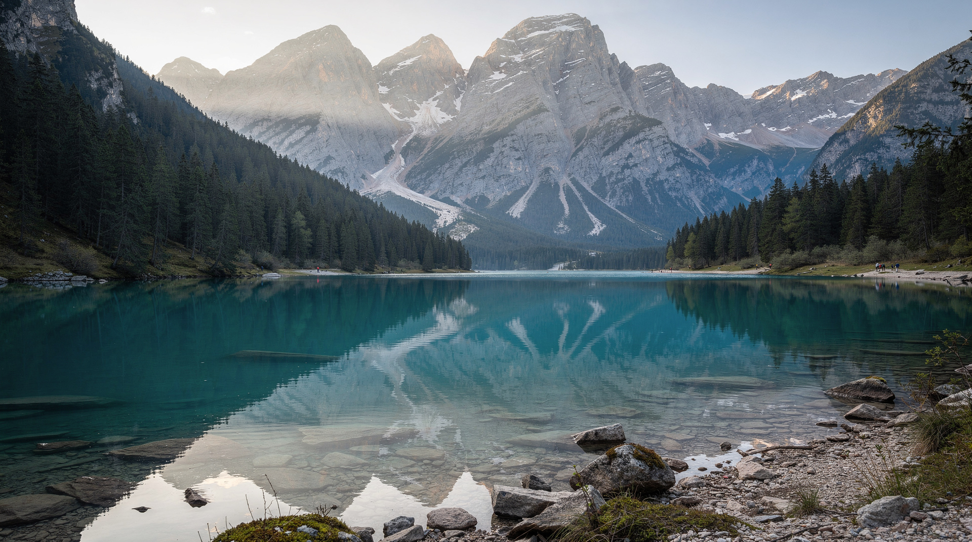 Gosau and Dachstein Krippenstein: glacier views & ice caves — Guide to Gosau and Dachstein Krippenstein — Gosausee glacier views, 5fingers pla