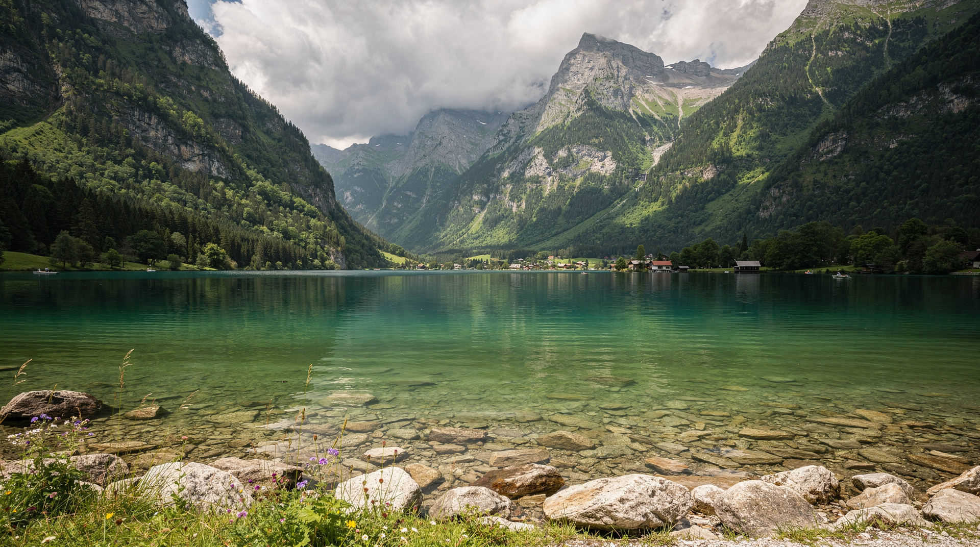 Salzkammergut lakes tour from Salzburg: honest review — Salzkammergut lakes tour from Salzburg reviewed: Hallstatt, Wolfgangsee, St. Gil